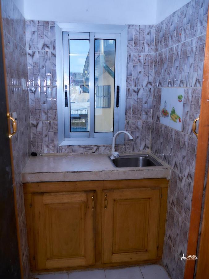 Naiveli-Palm Appartement Meuble Sobre Et Chic ドゥアラ エクステリア 写真