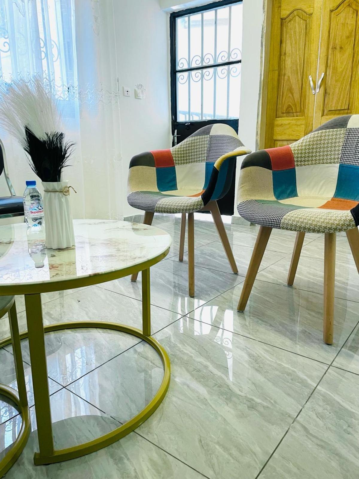 Naiveli-Palm Appartement Meuble Sobre Et Chic ドゥアラ エクステリア 写真